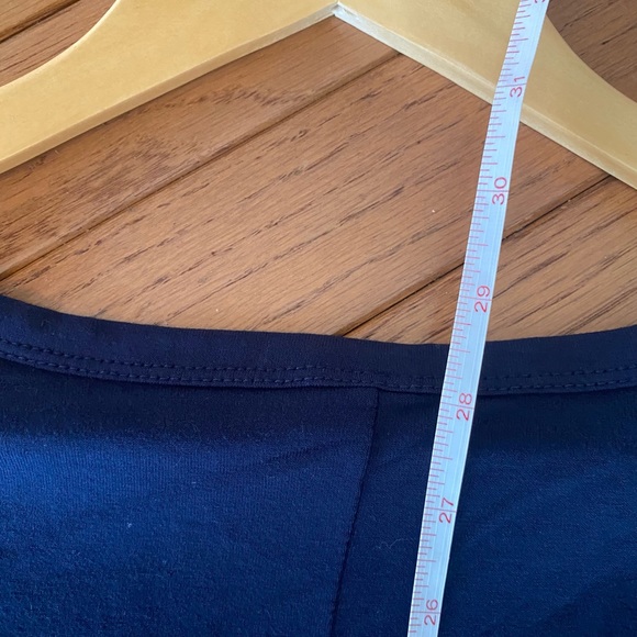 Old Navy L Tall Luxe t-shirt in navy blue. - Picture 5 of 6